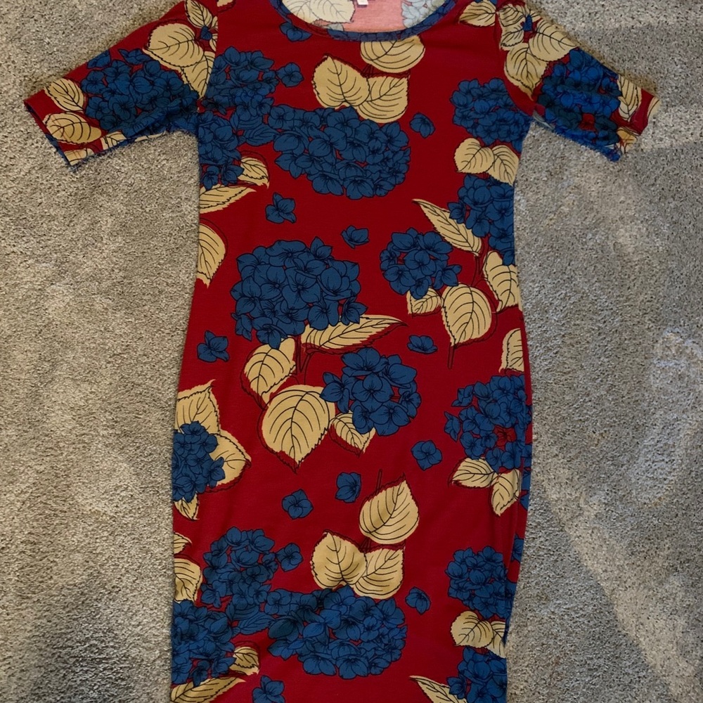 Lularoe Julia, red with floral print